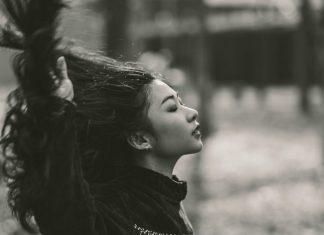 Strong Women Don’t Beg. They Leave The Moment They Feel Unwanted